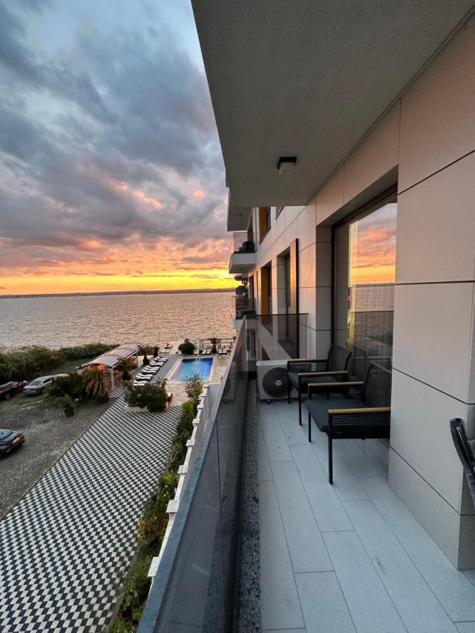 Studio303 By Allegio: Mamaia'S Seaside Luxury Near Finest Clubs & Beaches Bagian luar foto