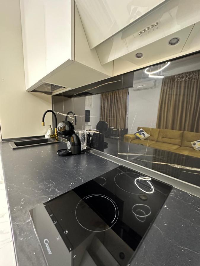 Studio303 By Allegio: Mamaia'S Seaside Luxury Near Finest Clubs & Beaches Bagian luar foto