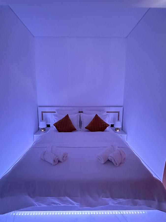 Studio303 By Allegio: Mamaia'S Seaside Luxury Near Finest Clubs & Beaches Bagian luar foto
