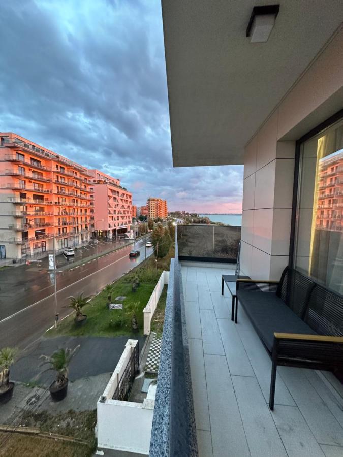 Studio303 By Allegio: Mamaia'S Seaside Luxury Near Finest Clubs & Beaches Bagian luar foto